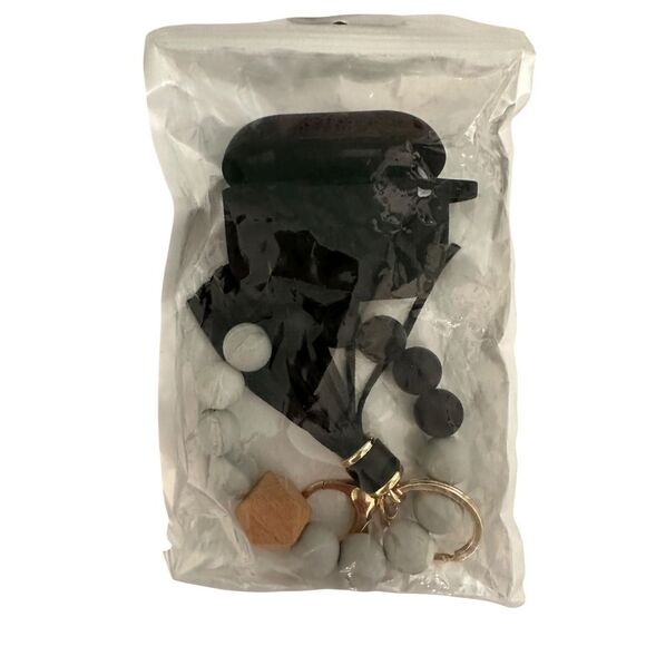 Pro 2nd Gen AirPods Case Protective Cover with Beaded Keychain Black‎ White - Picture 1 of 12